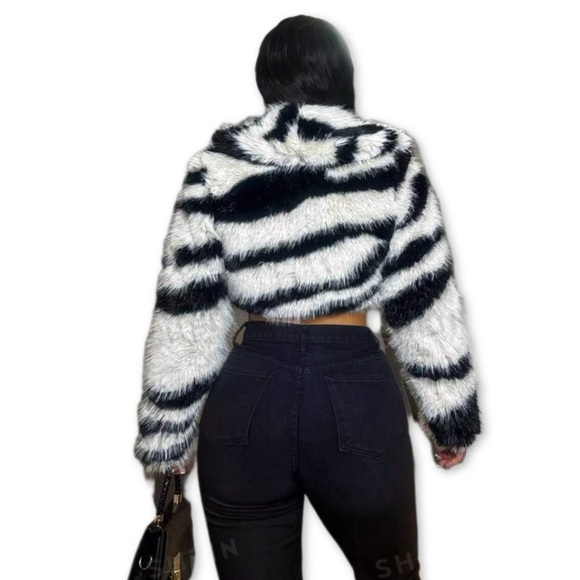 Zebra Print Faux Fur Long Sleeve Fluffy Jacket - Picture 4 of 8